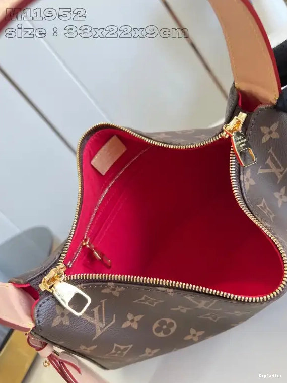 Cheap VUITTON PM-33*22*9CM LOUIS Slouchy 0515